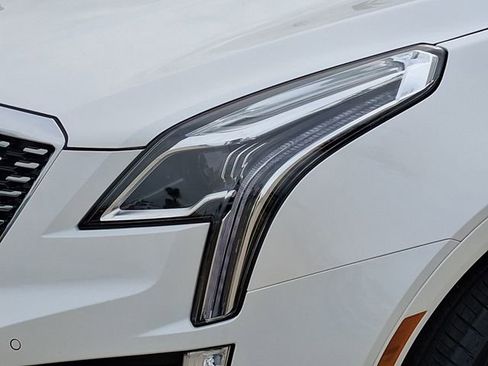 Used 2024 Cadillac XT5 Luxury w/ LPO, Floor Liner Package FWD image 7