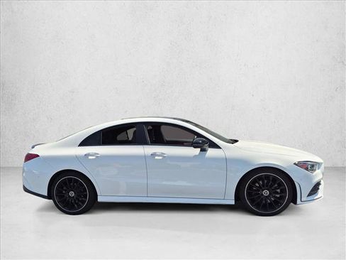 Used 2022 Mercedes-Benz CLA 250 image 4