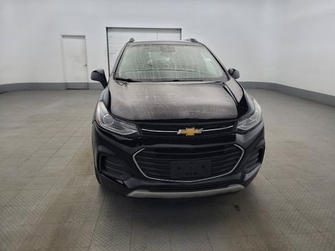 Used 2020 Chevrolet Trax LT w/ LT Convenience Package image 14