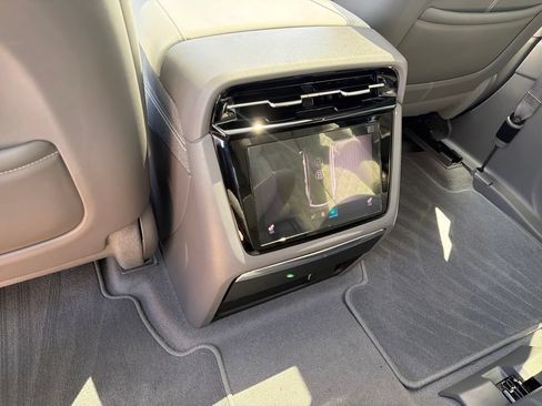 Used 2025 Cadillac Escalade IQ Luxury 1 w/ Smart Trailering package AWD/4WD image 31
