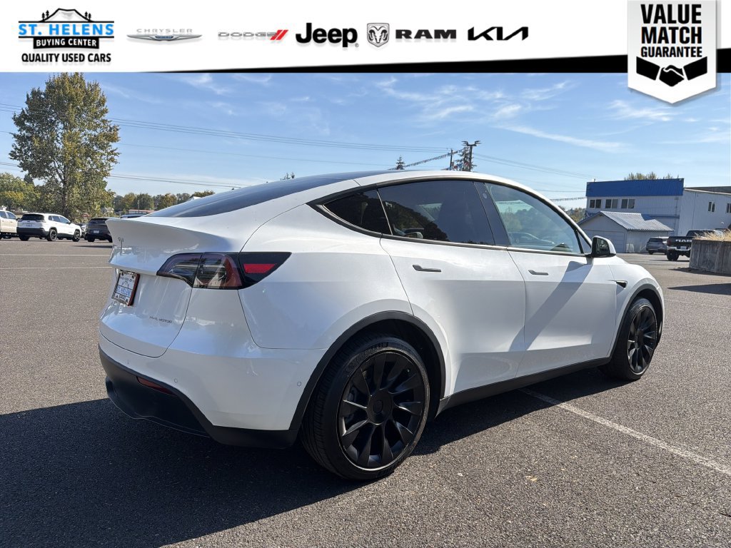 Used 2021 Tesla Model Y Long Range AWD/4WD image 8