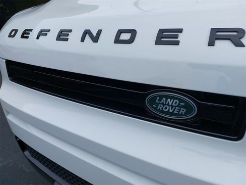 Used 2023 Land Rover Defender 110 X-Dynamic SE image 44