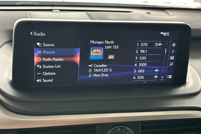 Used 2021 Lexus RX 450h AWD w/ Premium Package image 22