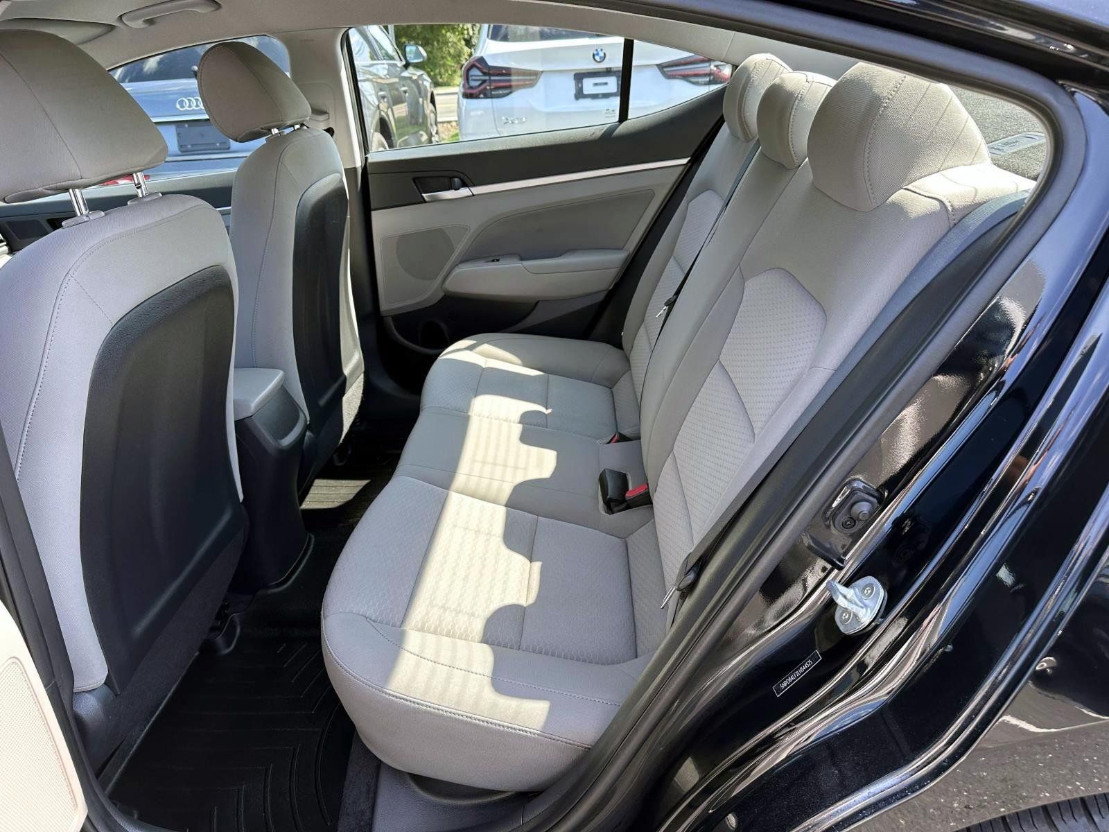 Used 2020 Hyundai Elantra SEL FWD image 12