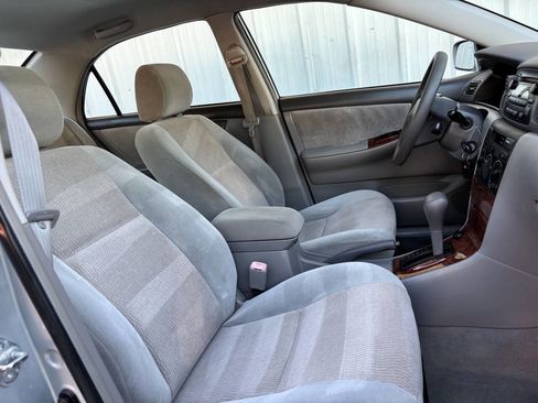 Used 2007 Toyota Corolla LE image 9