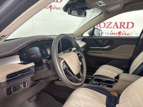 Used 2023 Lincoln Corsair FWD image 12