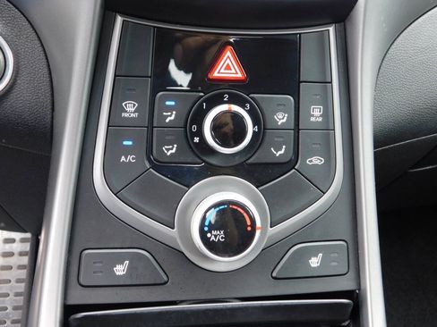 Used 2016 Hyundai Elantra Sport FWD image 17