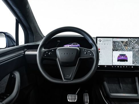 Used 2024 Tesla Model X AWD/4WD image 23