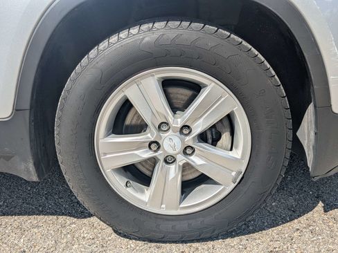 Used 2020 Chevrolet Trax LS w/ Tint and Cruise Package FWD image 11