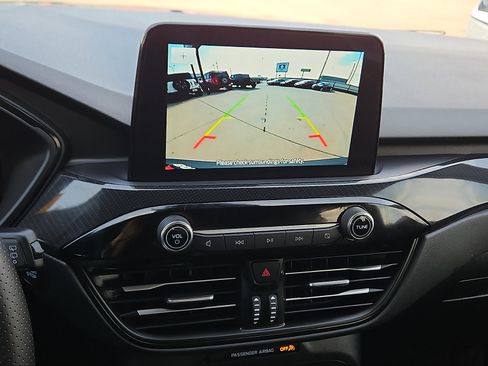 Used 2025 Ford Escape ST-Line image 17