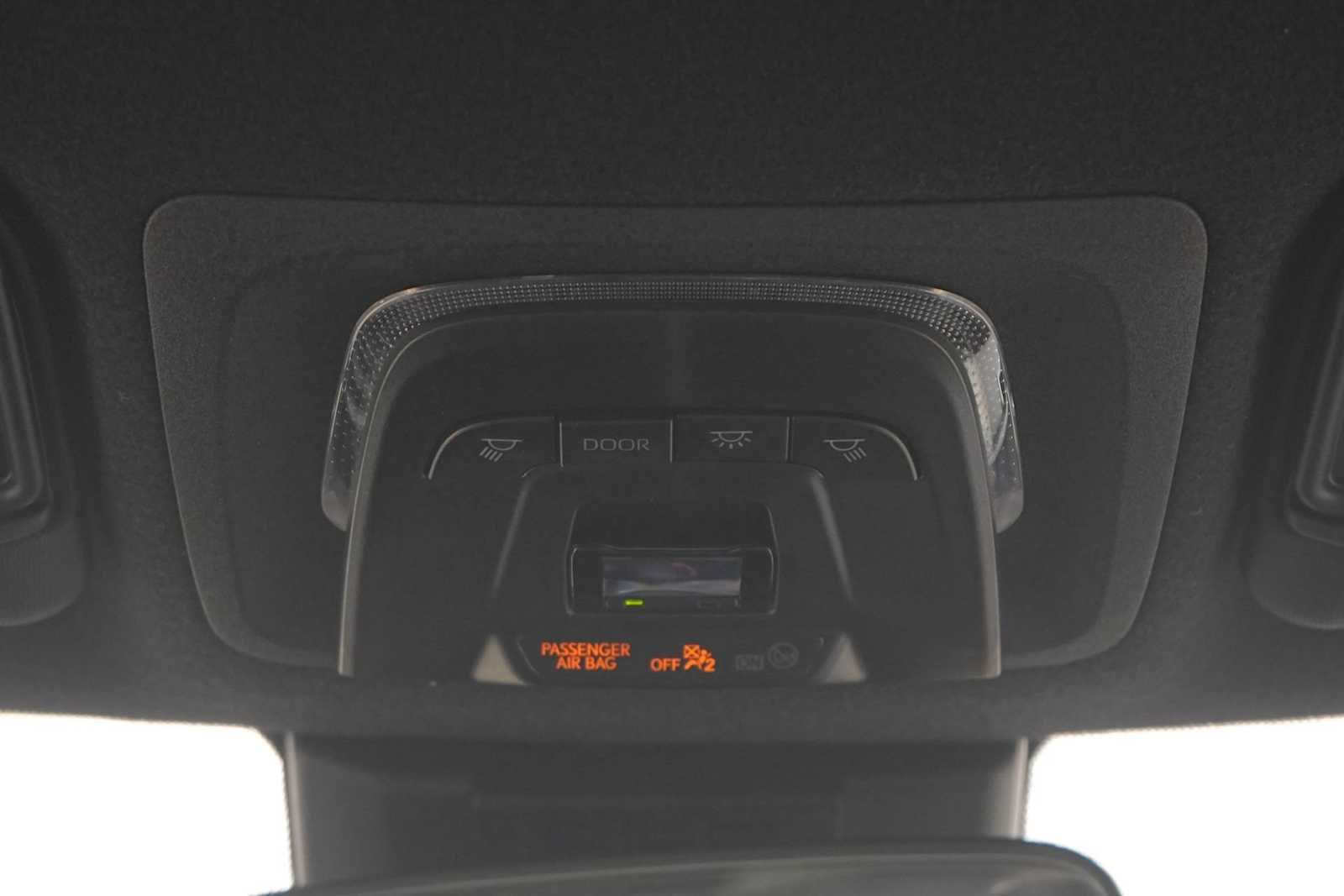 Used 2024 Toyota Corolla SE FWD image 25