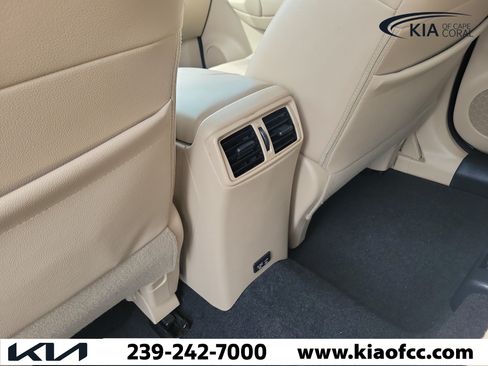 Used 2020 Nissan Rogue SL w/ Premium Package FWD image 16