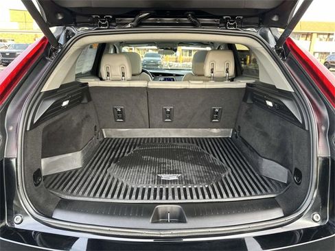 Certified 2023 Cadillac XT4 Luxury w/ Cold Weather Package image 27