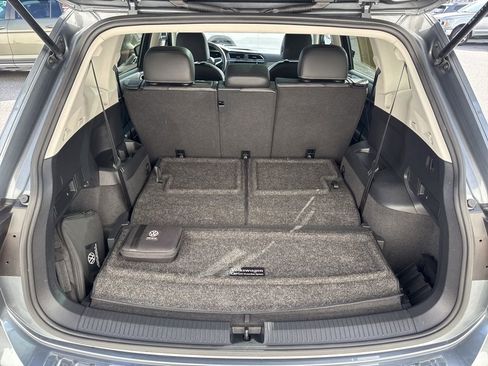 Certified 2023 Volkswagen Tiguan SE w/ Panoramic Sunroof Package image 13