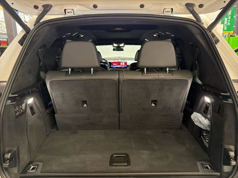 Used 2023 BMW ALPINA XB7 image 27