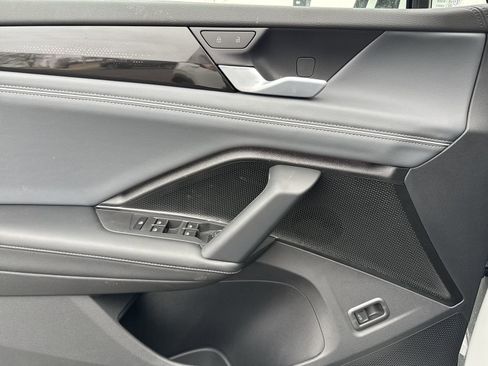 New 2026 Volkswagen Tiguan SEL R-Line image 14