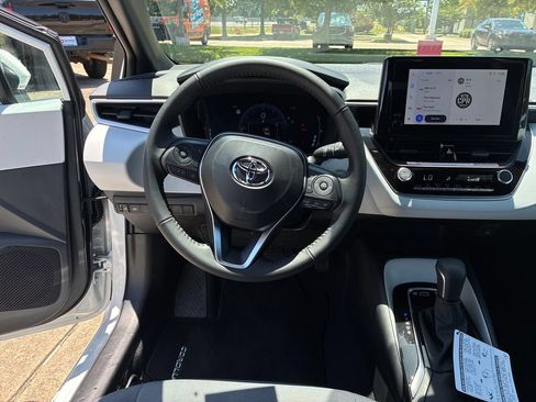 New 2026 Toyota Corolla SE FWD image 18