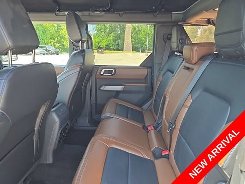 Used 2022 Ford Bronco Outer Banks AWD/4WD image 6