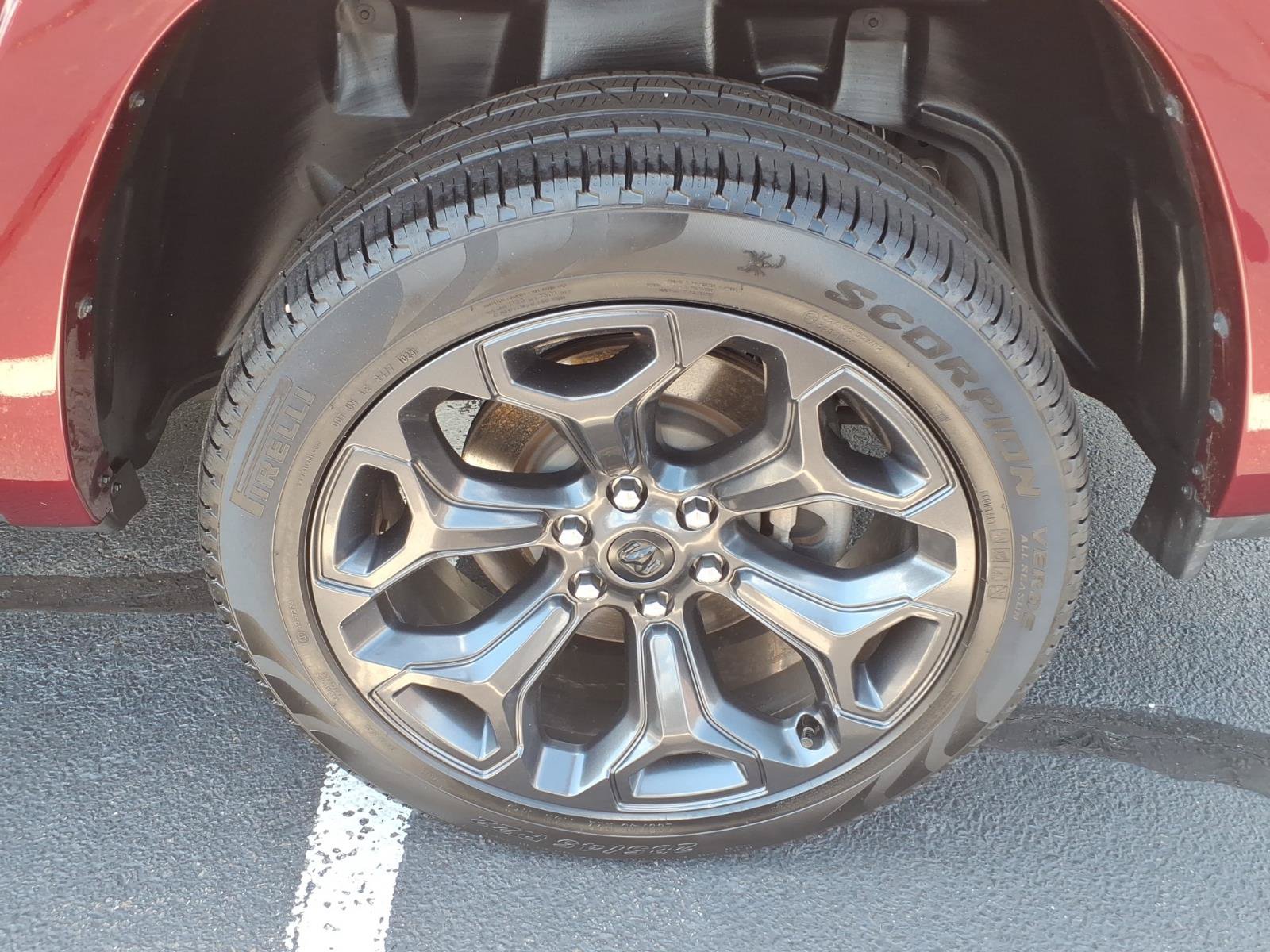 Used 2023 RAM 1500 Limited AWD/4WD image 8