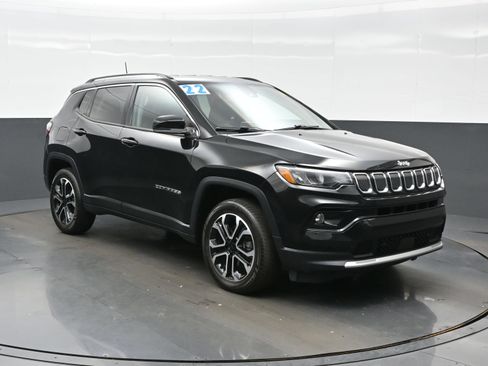Used 2022 Jeep Compass Limited AWD/4WD image 11