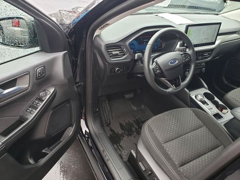 Used 2023 Ford Escape Active w/ Tech Pack #2 AWD/4WD image 11