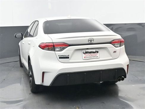 Used 2024 Toyota Corolla SE image 4
