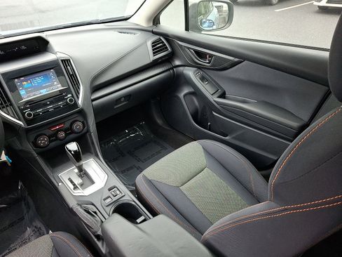 Used 2019 Subaru Crosstrek 2.0i Premium image 16