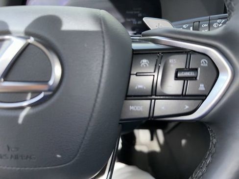 Used 2025 Lexus GX 550 image 16