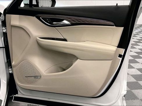 Used 2023 Buick Envision Avenir image 21