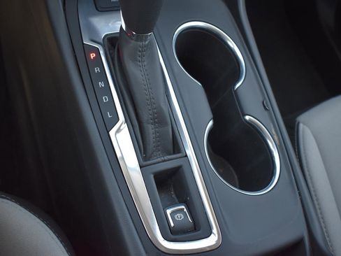 Used 2020 Chevrolet Equinox LT image 11