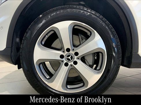 Certified 2022 Mercedes-Benz GLC 300 4MATIC image 12