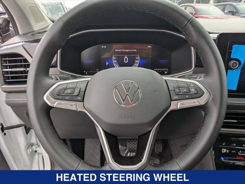 New 2025 Volkswagen Taos SE FWD image 14