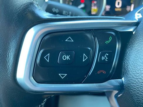 Used 2023 Jeep Wrangler Unlimited Sahara w/ Cold Weather Group AWD/4WD image 32