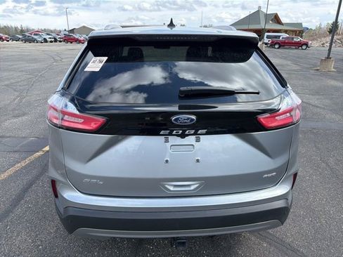 Used 2024 Ford Edge SEL w/ Convenience Package AWD/4WD image 4