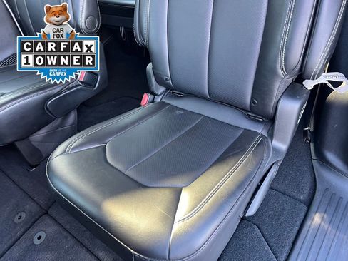 Used 2025 Chrysler Pacifica Select FWD image 16