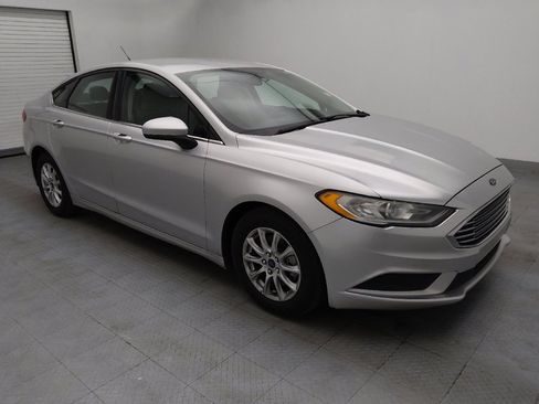 Used 2018 Ford Fusion S image 11