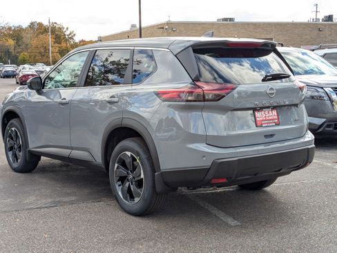 New 2026 Nissan Rogue SV w/ Cold Weather Package image 8