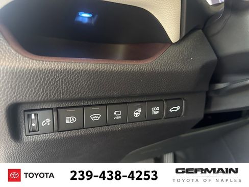 Used 2025 Toyota RAV4 Limited w/ Advanced Technology Package image 18