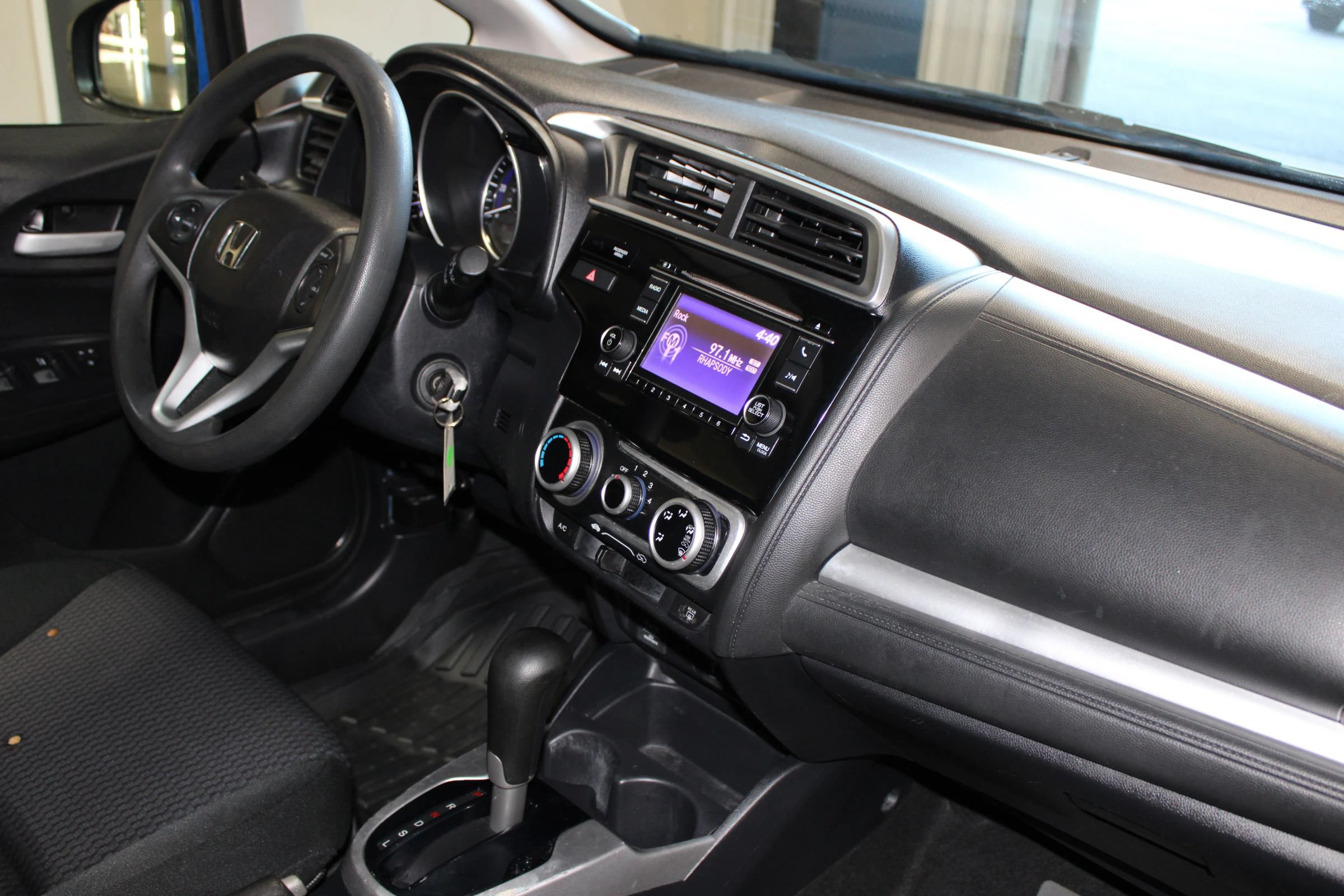 Used 2019 Honda Fit LX image 24