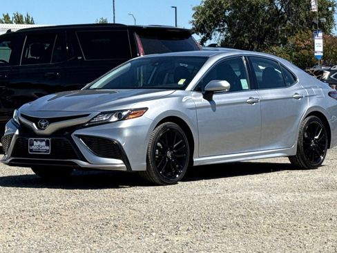 Used 2024 Toyota Camry XSE FWD image 8