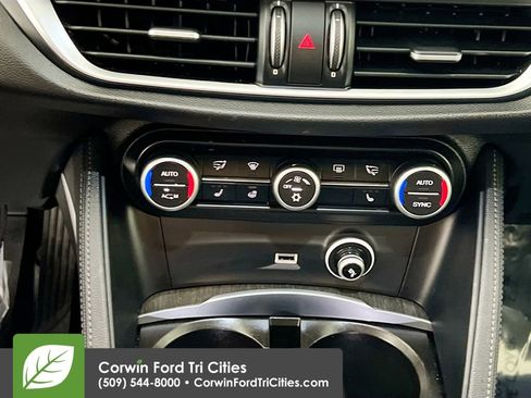 Used 2018 Alfa Romeo Stelvio Ti image 9