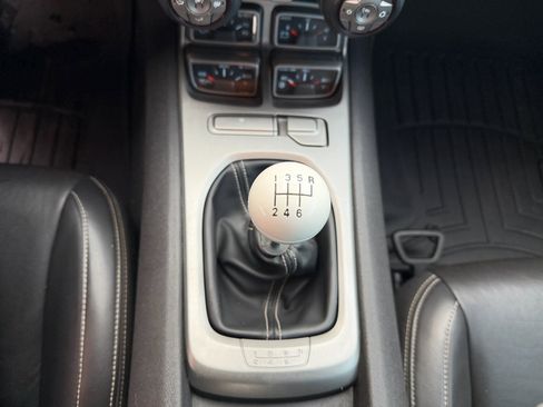 Used 2010 Chevrolet Camaro SS image 25