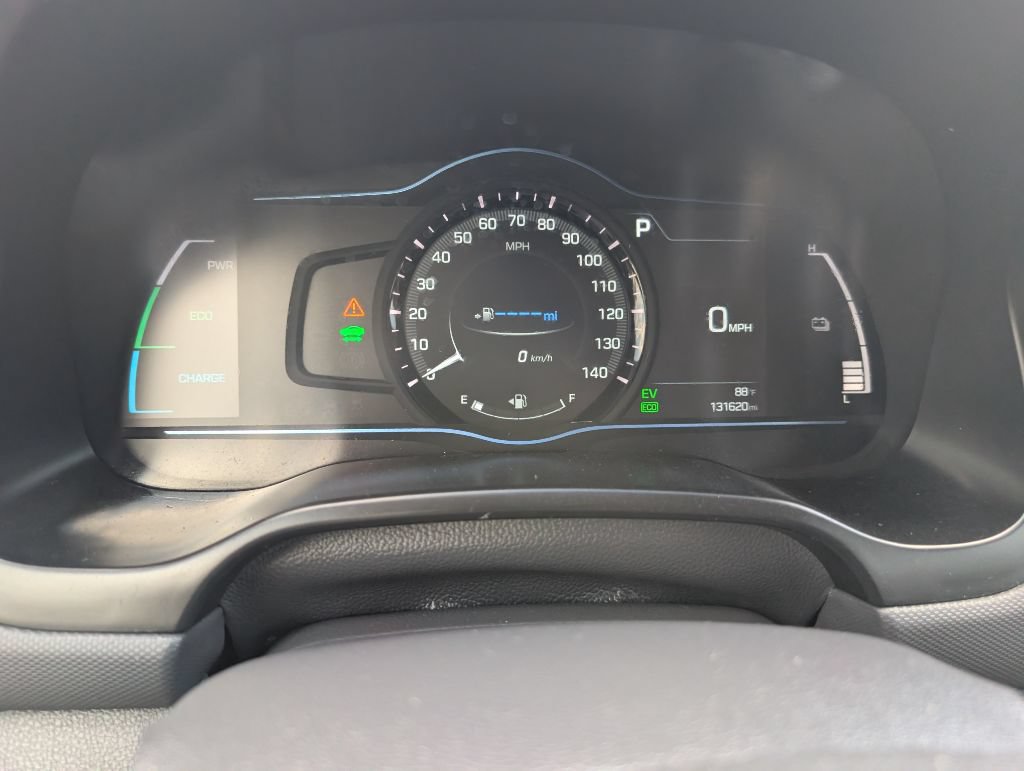Used 2017 Hyundai Ioniq Limited FWD image 14