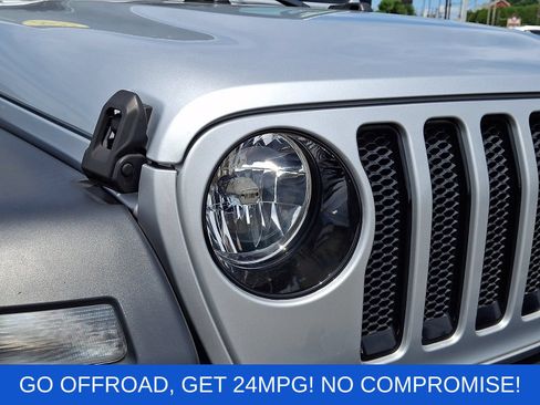 Used 2022 Jeep Wrangler Unlimited Sport AWD/4WD image 10