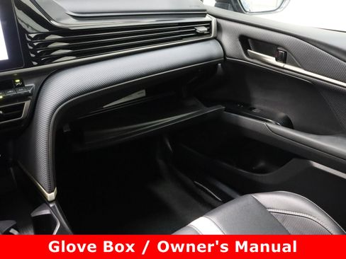 Used 2025 Toyota Camry SE image 23