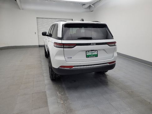 Used 2022 Jeep Grand Cherokee Limited 4xe image 6
