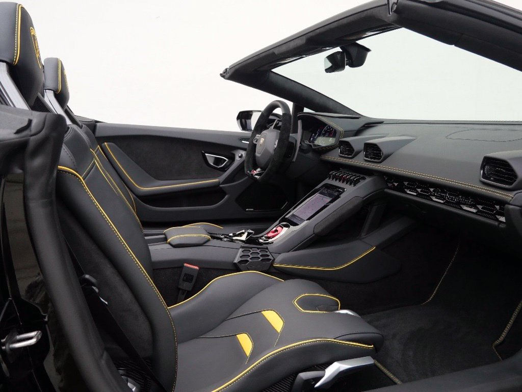 Used 2024 Lamborghini Huracan EVO AWD/4WD image 23