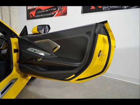 New 2026 Chevrolet Corvette Stingray Premium Cpe w/ Z51 Performance Package RWD image 19