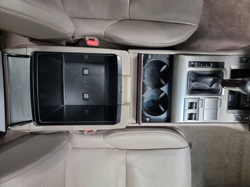 Used 2019 Lexus GX 460 image 29
