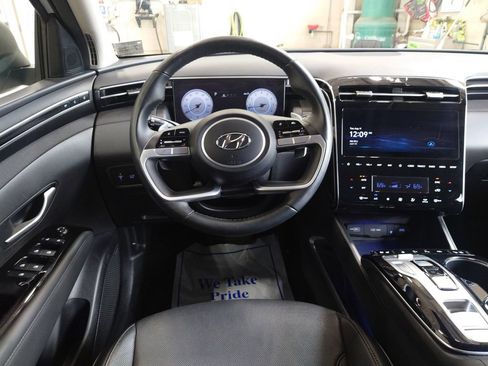 Certified 2023 Hyundai Tucson Limited AWD/4WD image 14